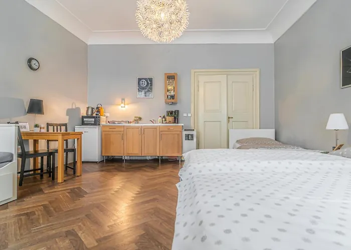 1 Bed Flat - Sleeps 3 - Pets - Wifi * Prag