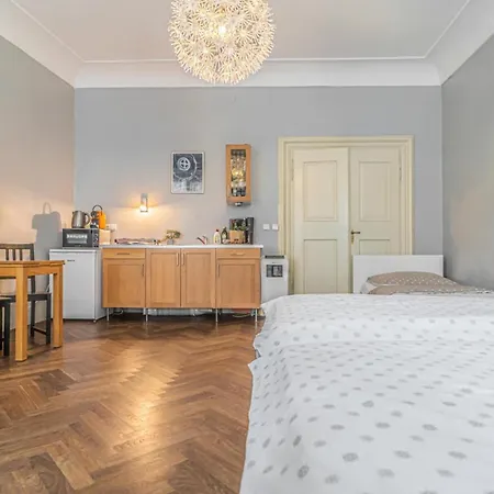 1 Bed Flat - Sleeps 3 - Pets - Wifi * Prag